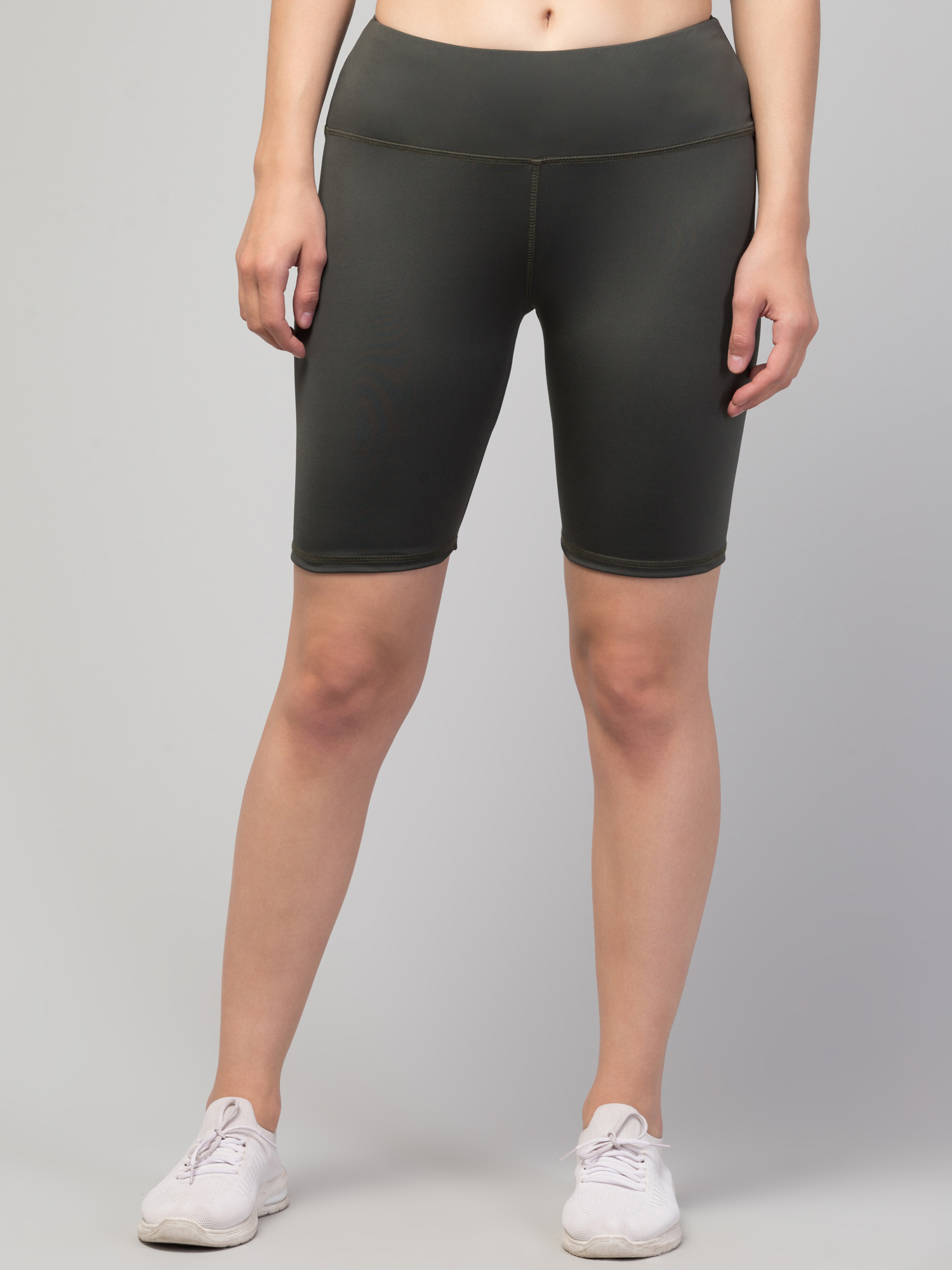 Women Solid Skinny Fit High-Rise Cycling Sports Shorts