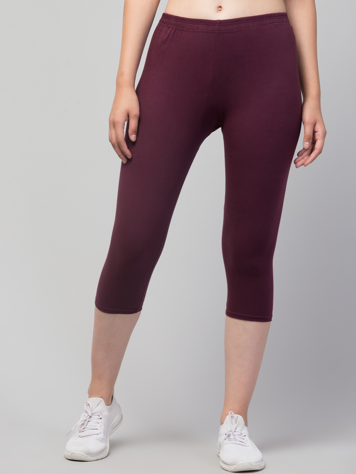 Mid Rise Skinny Fit Capris