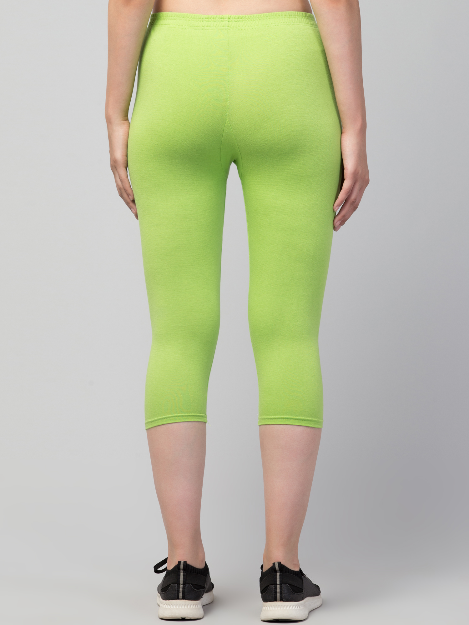 Mid Rise Skinny Fit Capris