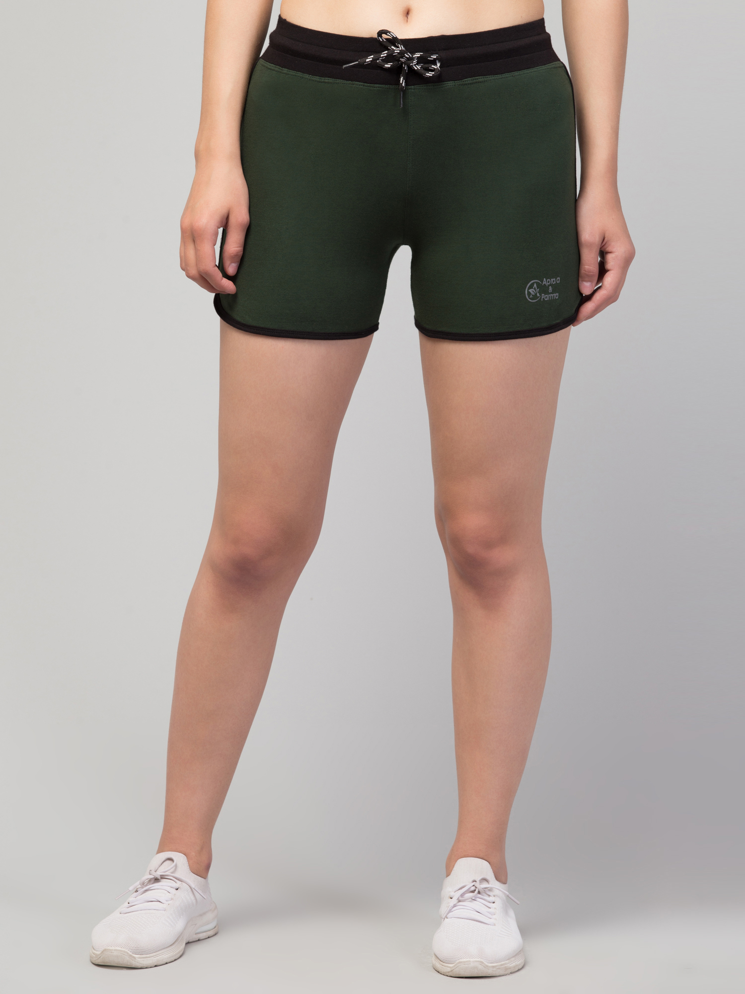 Women Mid-Rise Rapid-Dry Hot Pants